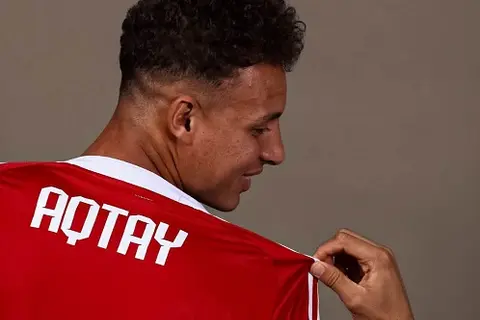 صفقتان.. كيف قدّم الأهلي لاعبيه الجدد للجماهير؟ (صور)